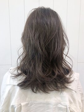 アイティー バイ アルバム 浦和店(IT by ALBUM) オリーブロング_ハイライトカラーオリーブカラー_ba241141