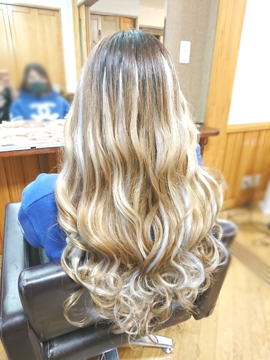 シルバー＋白メッシュ(^ ^)イケイケギャルスタイル♪：L132547749