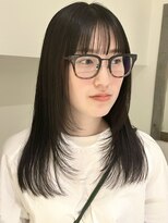 ローネス(LONESS)&nbsp;重ためヘアに顔まわりレイヤーで動きを♪