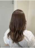 赤みのないアッシュベージュ
