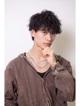 ルフュージュ バイ プロデュース 相模大野店(Refuge by Produce) メンズパーマ