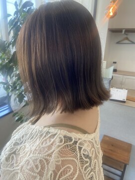 グリスバイミナリス(Guliss by minaliss) 切りっぱなしボブ