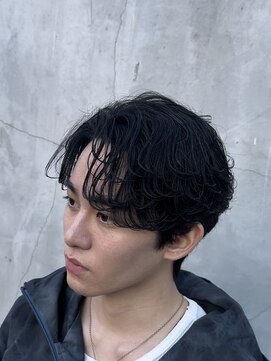 フィフス トウキョウ (fifth TOKYO) 渋谷フェザーパーマメンズカットセンターパートウルフシースルー