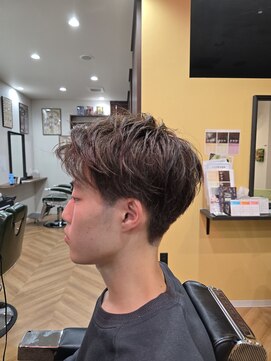 トットニゴー(totto nigoo) アップバングの刈り上げショート