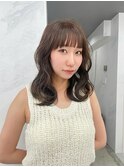 ブラウンベージュ