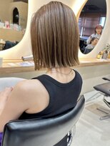 ヒビヲ 横浜西口店(HIBIO) 切りっぱなしボブタッセルボブダブルカラーハイライトグレージュ