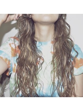 オルセン(OLSEN) 【BALLOON  HAIR】無造作ウェーブ×ハイライト