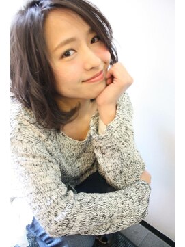 トゥーリ 長崎住吉店(tuuli) 大人可愛い20代30代40代黒髪前下がりひし形小顔ボブ丸みショート