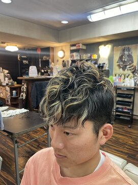 コダマ 大泉学園店(KODAMA) 前下がりショートスタイル