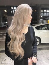 ロングなのに綺麗なハイトーン【ケアブリーチ/髪質改善/ハイトーン】