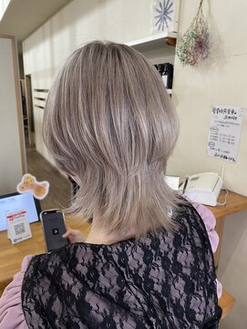 スパイラル 広小路店(SpiraL) ホワイトベージュ