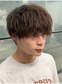 ツイストスパイラルパーママッシュ束感刈り上げ