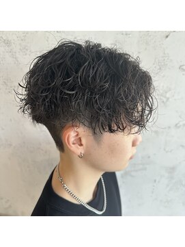 アドール(ADOR) 無造作波打ち【ADOR＊HIRO】