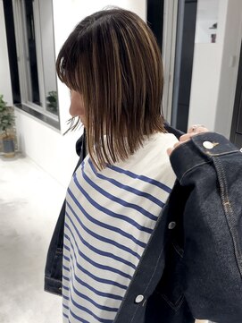 ヨーク(YOKE) 【YOKE】外ハネボブ大人ボブローライトハイライトカラー