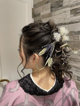 ルミュドゥプレシャス(LEMIEUX de precious) 袴へアレンジゆるふわドライフラワー