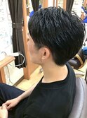黒髪ショートメンズヘア似合わせカットリバースセンターパート