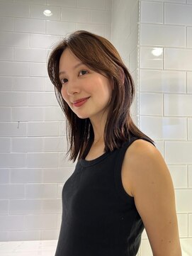 アビーファイブ(ABBEY 5) ミディアムヘアレイヤーカット前髪カット髪質改善トリートメント