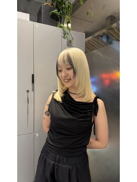 WHITE BLOND × LAW LIGHT BANGS