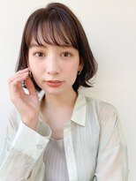 トゥーナ 表参道(tona)&nbsp;ミディアムレイヤー、外ハネボブ、グレージュ、脱白髪染め☆