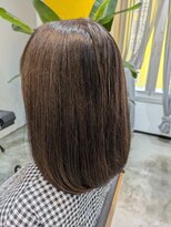 イエロー(Yellow)&nbsp;赤みを抑えて透明感アップ♪