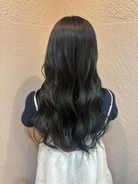スーリール 福岡別府店(Sourire)&nbsp;ブルーブラック 寒色系カラー レイヤーカット 顔周りカット 20代