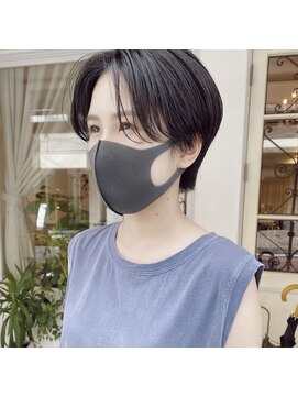 マウロア(MAULOA) "束っぽハンサムショート×ウザバング"ayumi