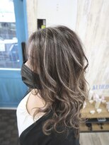 アルル ヘアー(ALULU HAIR)&nbsp;アップしても綺麗『ハイライトアッシュ』