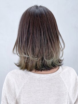 アイティーバイアルバム 藤沢店(IT by ALBUM) グリーンレイヤーボブ_カーキグレージュマッシュ_ba323571