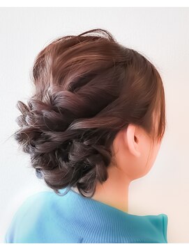 ヘアーメイクアイ(Ai) パーティアップ