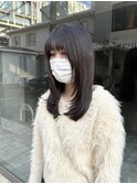 韓国 ミディアム レイヤーカット 暗髪 黒髪カラー 小顔 前髪