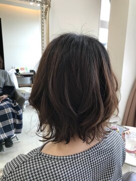 ハグエヴェック(HUG AVEC) レイヤースタイル/ミディアムレイヤー