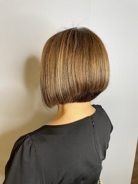 ブロッサム 東久留米店(Blossom) 20代30代40代ナチュラルハイライト立体感アッシュベージュ