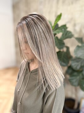 エレクシィ(ELEXY) ライトベージュ ロングシャドウルーツカラー