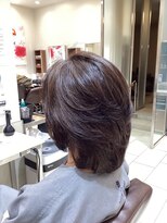 ピークアブー アヴェダ アトレ恵比寿(PEEK-A-BOO AVEDA) ミディアムレイヤー