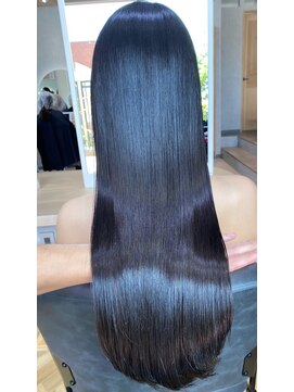 ジーナ 福岡天神(Zina) Deep Navy Silver × Premium髪質改善トリートメント