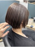 ナチュラルストレートショート