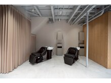 テラス 金沢(Terrace)の雰囲気(シャンプー台は全てフルフラットでリラックスできます【金沢】)