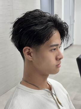 ゴート(GOATO) ツイストスパイラル　テーパーフェード　パーマ　鹿児島メンズ