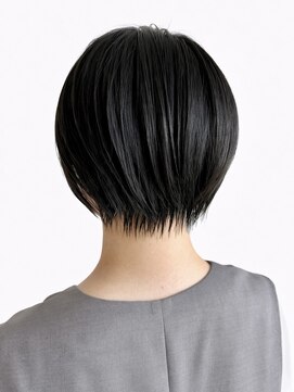 ウォーターリリー 川西店(Water Lily) 丸みシルエットタイトネープショート