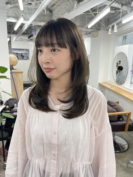 シー 自由が丘(sii.) レイヤーカット/柔らかベージュ/ミディアムレイヤー