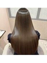 圧倒的な髪質改善技術とマンツーマン施術で徹底的に他サロンとの差別化を計っています◎