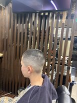 バーニーズ バーバークラブ(BARNEYS BARBER CLUB) 坊主フェード