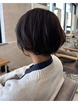 プラスイズム ヴェレン(PLUSISM Velen) 黒髪コンパクトな丸みボブ