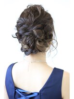 ヘアーガーデン バレッタ(hair garden barretta)&nbsp;小さいリボンが可愛いゆるアレンジ