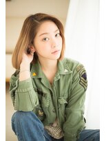 ヘアーズ ロッソ テラス(hair's ROSSO TERRACE)&nbsp;[鶴見]伸ばしかけセンターパートナチュラルボブ☆[30代40代50代]