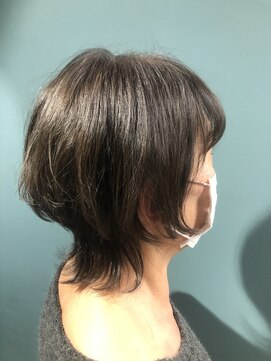 リコ(liko) 【liko 三軒茶屋 莉子】極細ハイライト×ウルフ