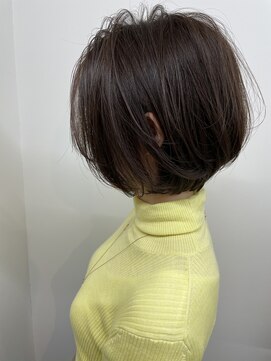 ベロ(bello) 大人ショートボブ