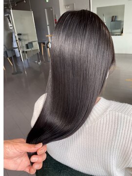 フラックス(FLUX) どこから見ても綺麗な艶髪美人