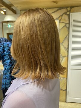 エイト新宿店(EIGHT shinjuku) ベージュカラー