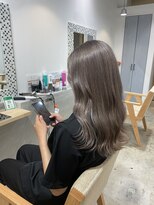 コレット 宇都宮(collet Gigi)&nbsp;斜めバング/グレージュカラー/デザインカラー/グレージュ